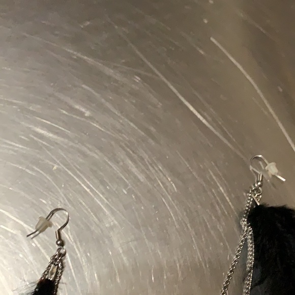 Feather and Faux Stone Pierced Earrings - Picture 4 of 4